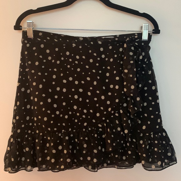 URBAN OUTFITTERS | Polka Dot Ruffle Mini Sz M - Picture 4 of 6